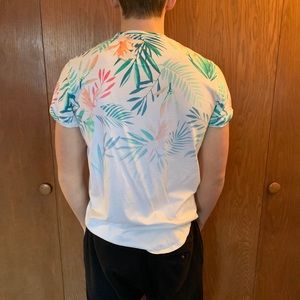 Hollister Men’s Flower T